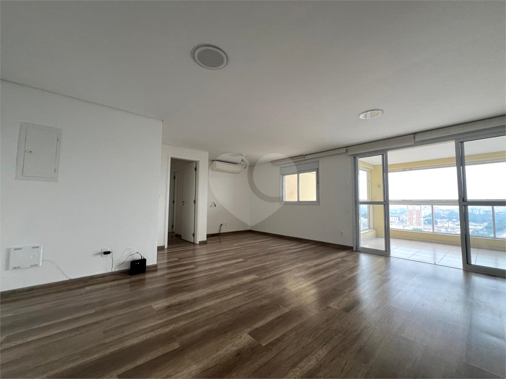 Apartamento à venda – Rua Salete | Pronto para morar