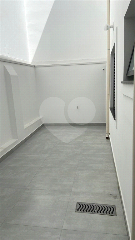 APARTAMENTO em SANTANA