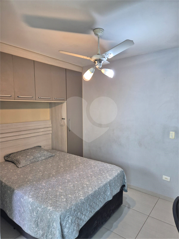 Sobrado com 2 dormitórios a venda na Vila Nivi.