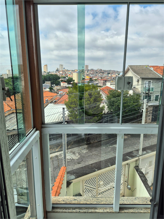 Sobrado com 2 dormitórios a venda na Vila Nivi.