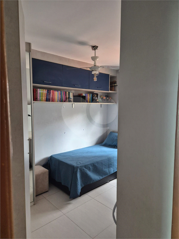 Sobrado com 2 dormitórios a venda na Vila Nivi.