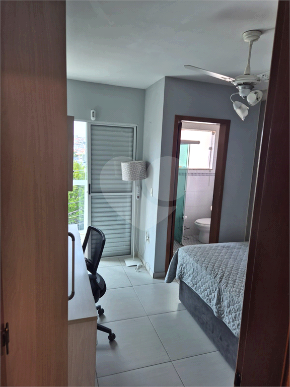 Sobrado com 2 dormitórios a venda na Vila Nivi.