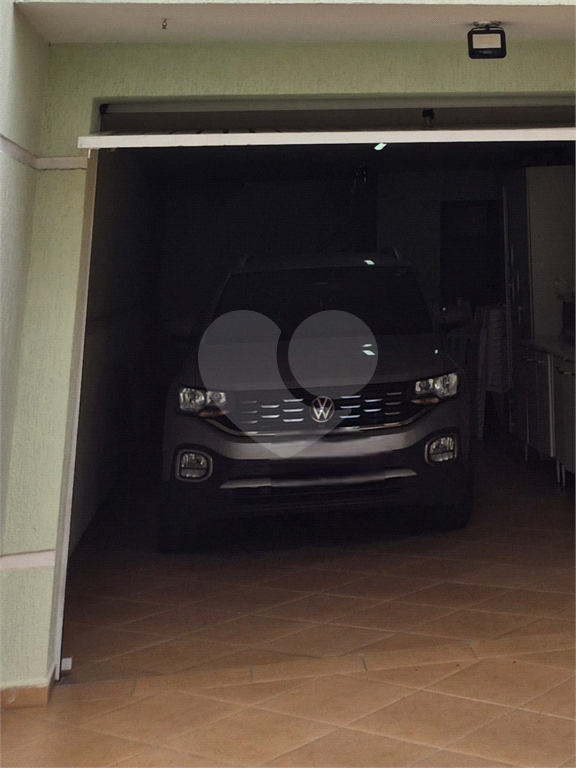 Sobrado com 2 dormitórios a venda na Vila Nivi.