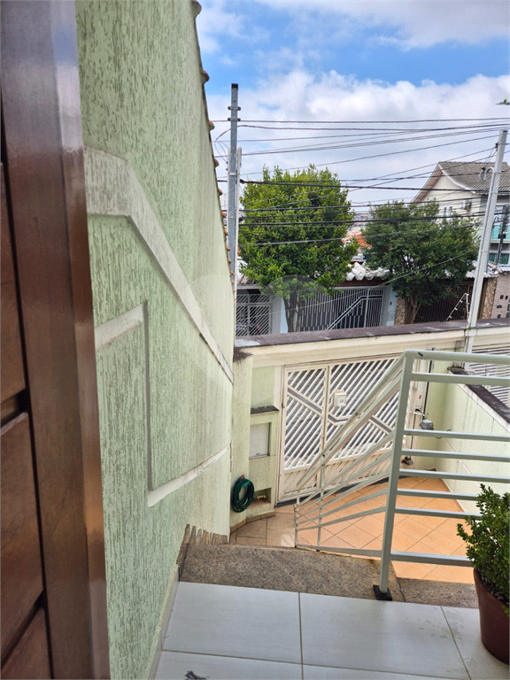 Sobrado com 2 dormitórios a venda na Vila Nivi.