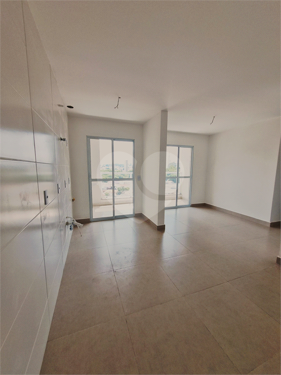 Venda - Apartamento 47 m² com 2 dormitórios, sacada e vaga de garagem – Próximo à Engenheiro Caetano Álvares
