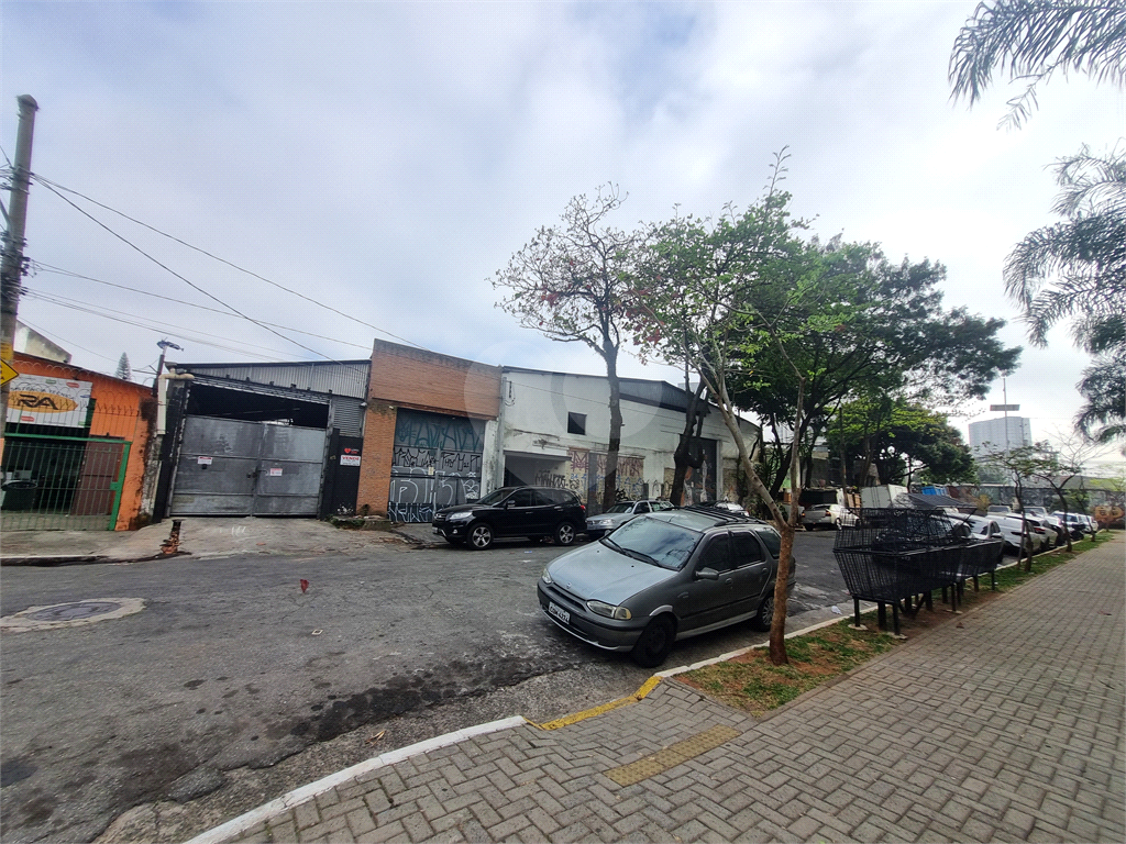 Terreno 4.180 m² para Incorporação na Barra Funda – 14 IPTUs Individualizados | Área Rara para Construtoras em São Paulo