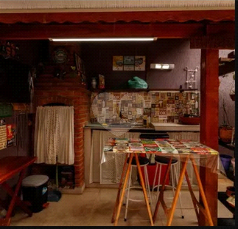 Lindo sobrado com 3 suítes ao lado da Av Conceição.