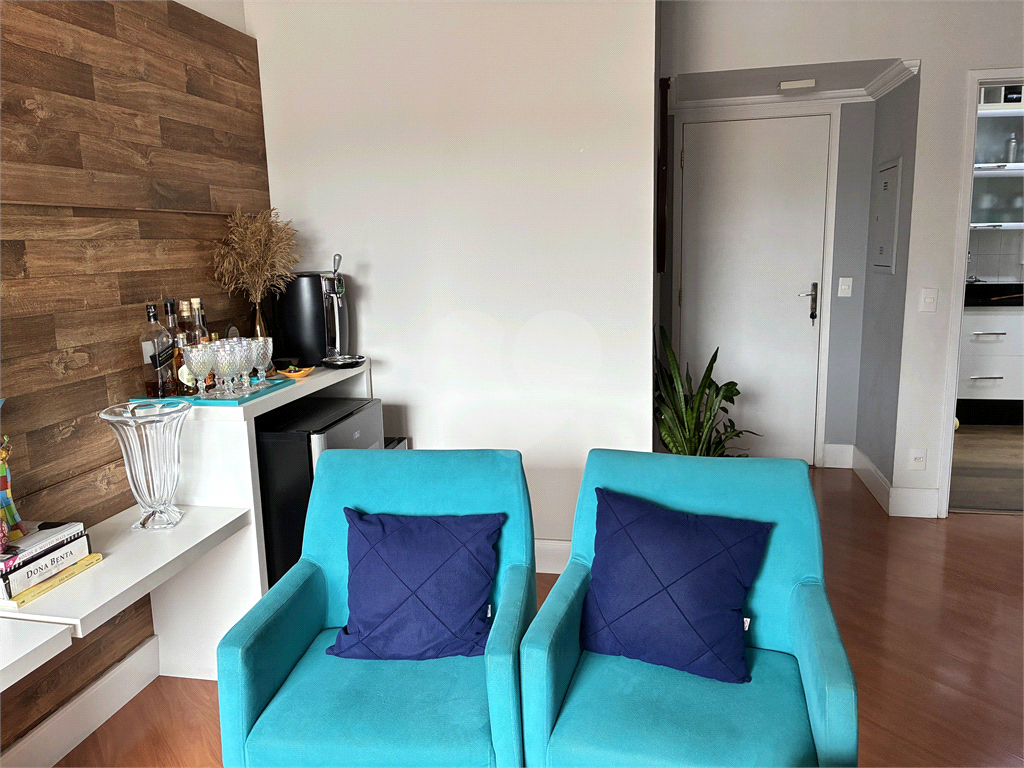 Apartamento 3 dormitórios reformado próximo ao Shopping Metro Tucuruvi 580.000