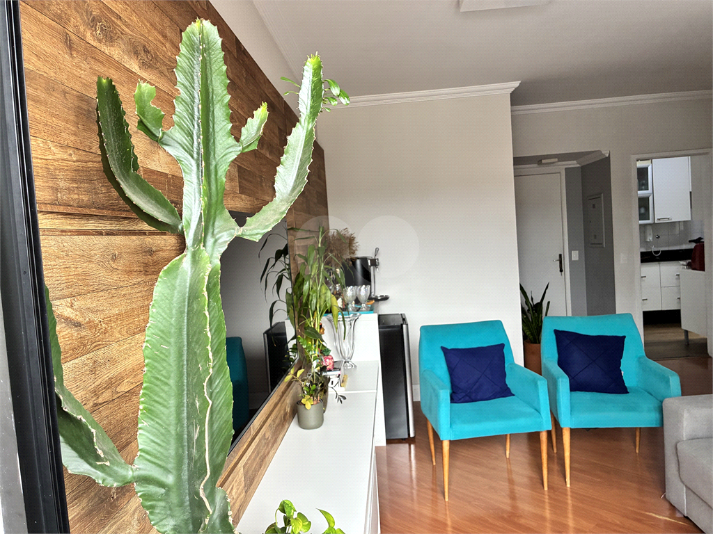 Apartamento 3 dormitórios reformado próximo ao Shopping Metro Tucuruvi 580.000