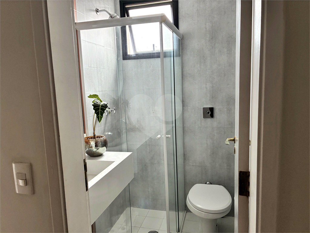 Apartamento 3 dormitórios reformado próximo ao Shopping Metro Tucuruvi 580.000