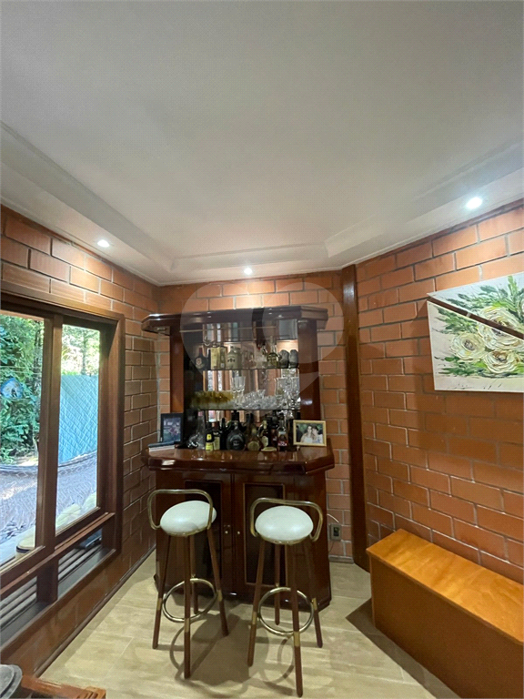 Casa à venda no Condomínio Refúgio da Serra. 3 dormitórios, 1 suíte, churrasqueira– Serra da Cantareira, Mairiporã