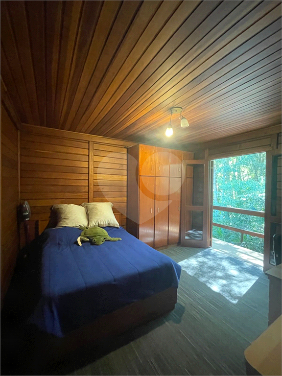 Casa à venda no Condomínio Refúgio da Serra. 3 dormitórios, 1 suíte, churrasqueira– Serra da Cantareira, Mairiporã