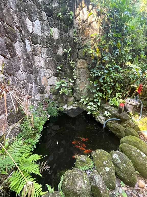 Casa à venda no Condomínio Refúgio da Serra. 3 dormitórios, 1 suíte, churrasqueira– Serra da Cantareira, Mairiporã