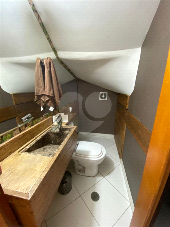 Casa a venda com 3 suítes e espaço gourmet churrasqueira e forno de pizza