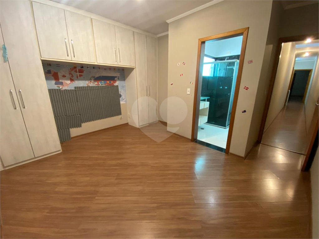 Casa a venda com 3 suítes e espaço gourmet churrasqueira e forno de pizza