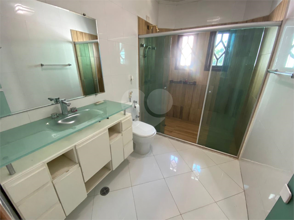 Casa a venda com 3 suítes e espaço gourmet churrasqueira e forno de pizza