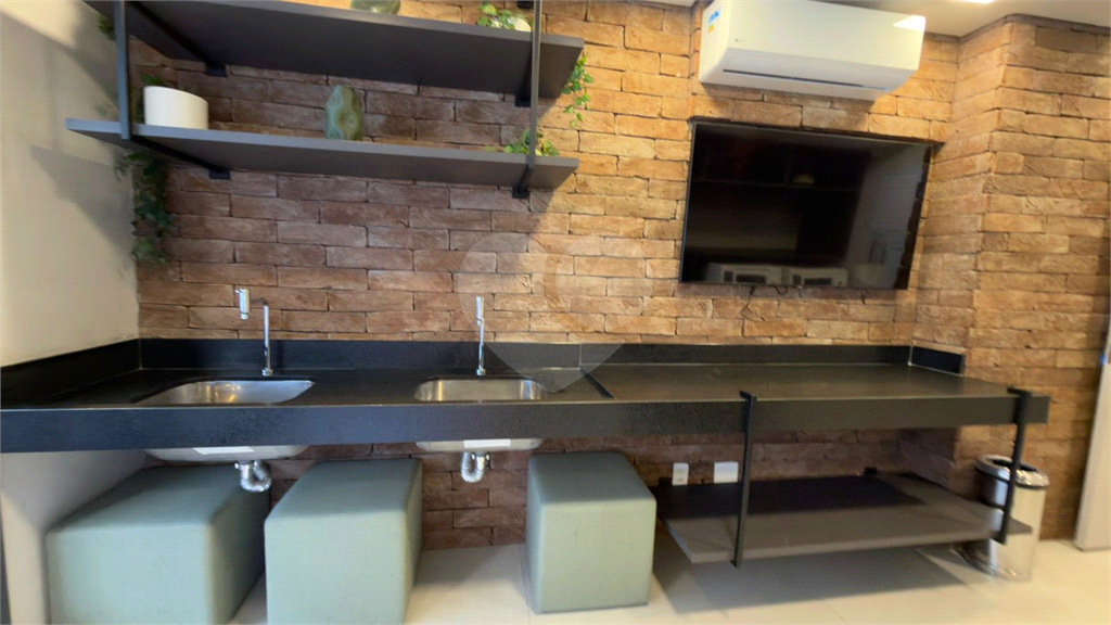 Studio novo e mobiliado com 25m² para locação em Perdizes, São Paulo