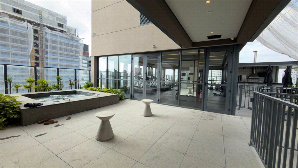 Studio novo e mobiliado com 25m² para locação em Perdizes, São Paulo