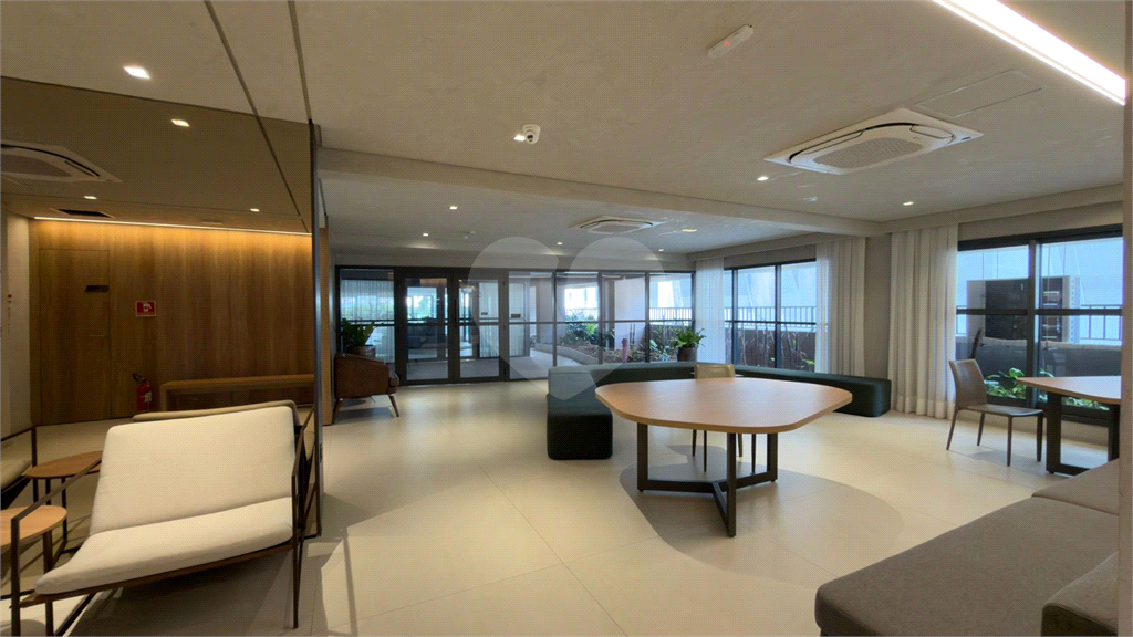 Studio novo e mobiliado com 25m² para locação em Perdizes, São Paulo