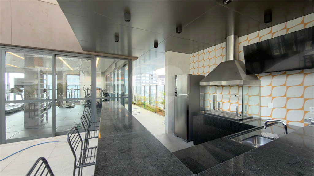 Studio novo e mobiliado com 25m² para locação em Perdizes, São Paulo