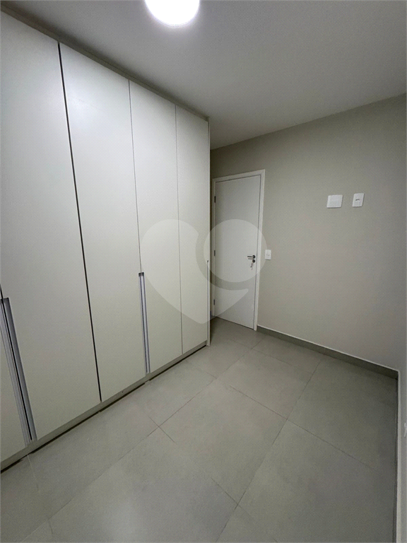 Apartamento semimobiliado para aluguel em Guarulhos, ao lado do Shopping Internacional.