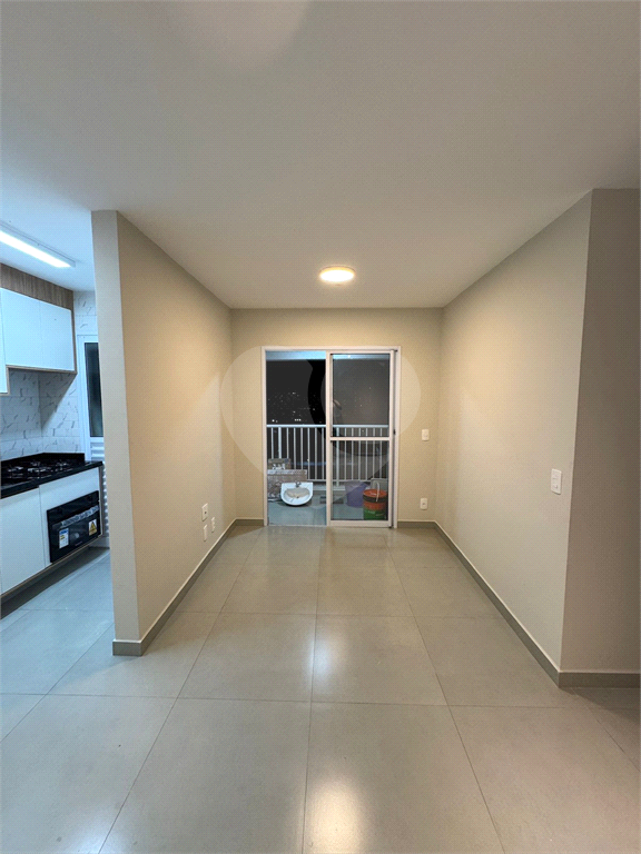 Apartamento semimobiliado para aluguel em Guarulhos, ao lado do Shopping Internacional.