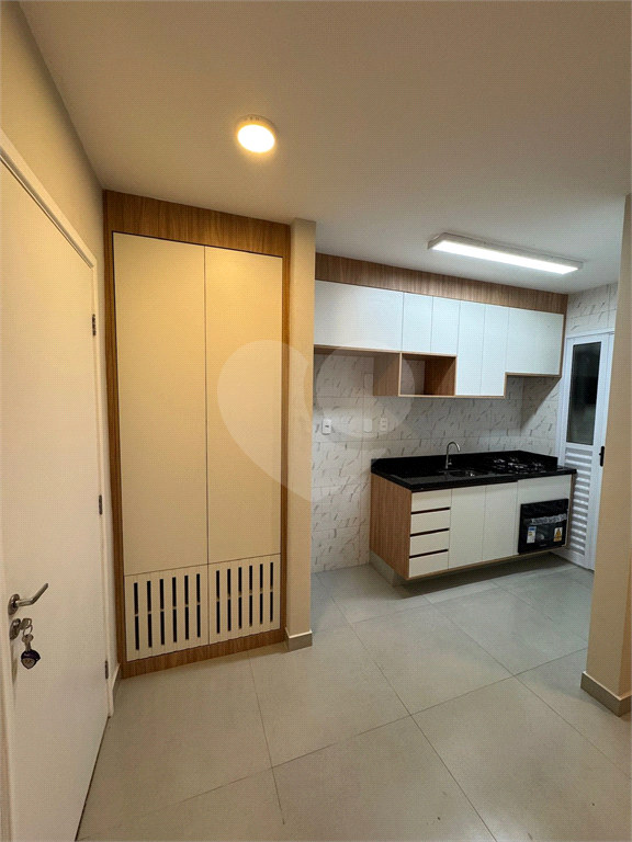 Apartamento semimobiliado para aluguel em Guarulhos, ao lado do Shopping Internacional.