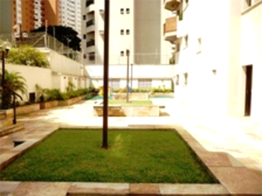 APARTAMENTO em PERDIZES