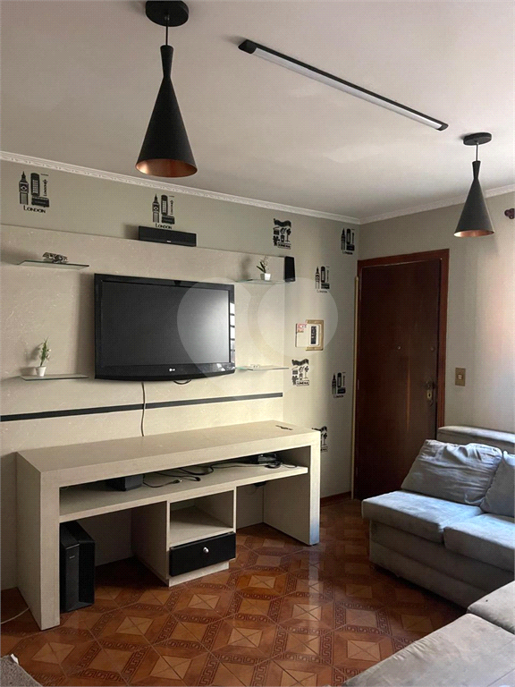 Apartamento com 2 quartos e vaga de garagem