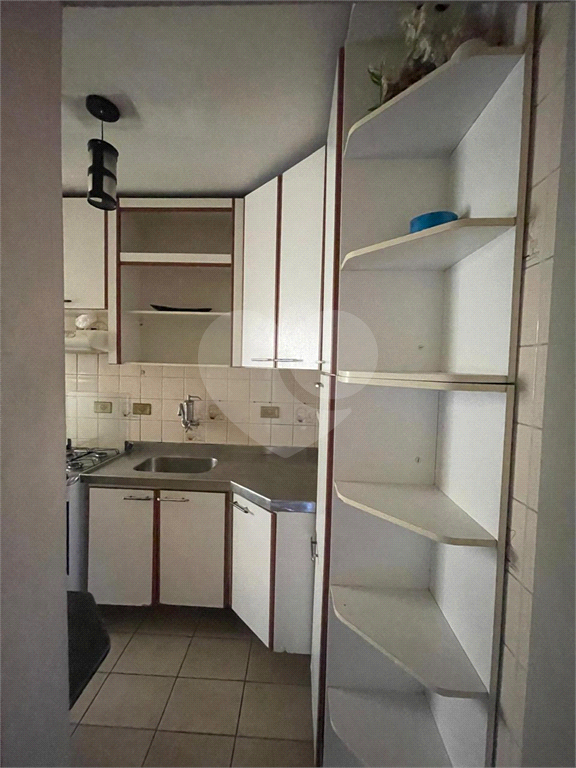 Apartamento com 2 quartos e vaga de garagem