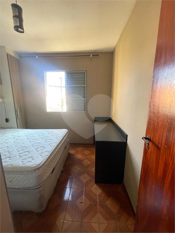 Apartamento com 2 quartos e vaga de garagem