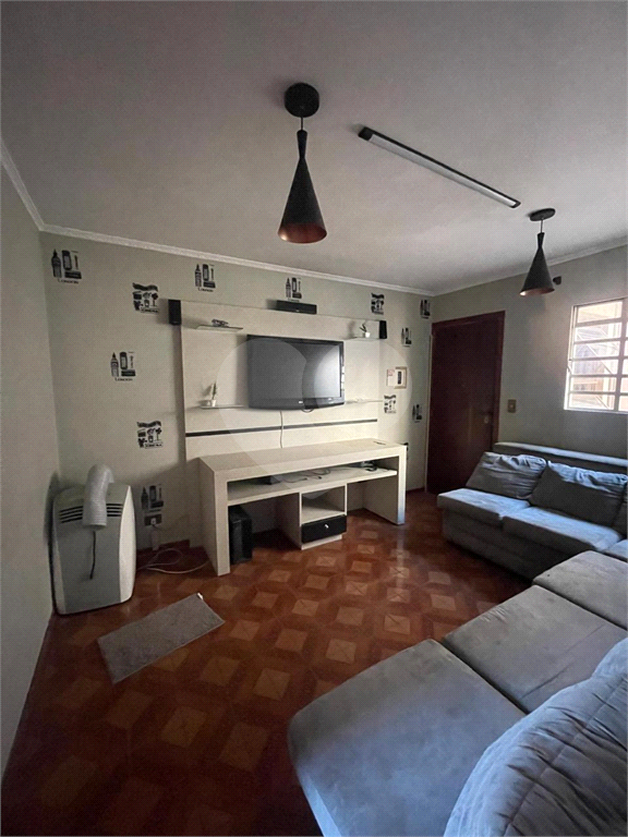 Apartamento com 2 quartos e vaga de garagem