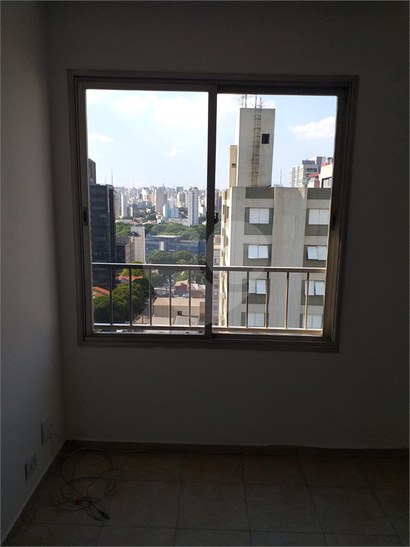 APARTAMENTO em VILA CLEMENTINO