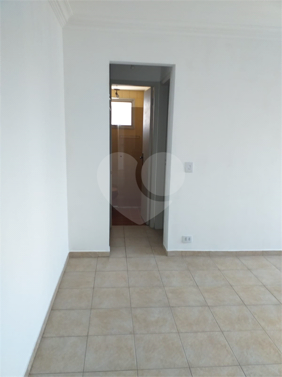 APARTAMENTO em VILA CLEMENTINO