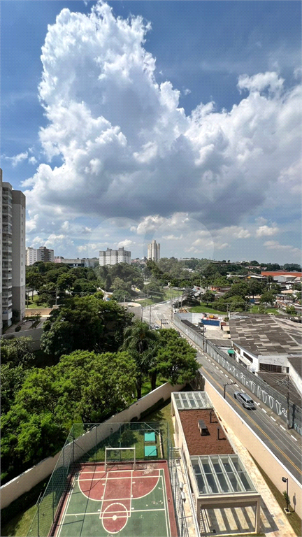Apartamento à venda no Bairro Macedo, próximo à Rodovia Presidente Dutra, e Centro de Guarulhos.