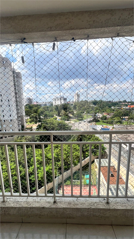 Apartamento à venda no Bairro Macedo, próximo à Rodovia Presidente Dutra, e Centro de Guarulhos.