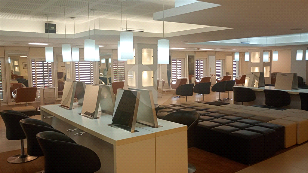 Prédio Comercial Exclusivo em Área Nobre da Zona Norte de São Paulo para venda ou locação