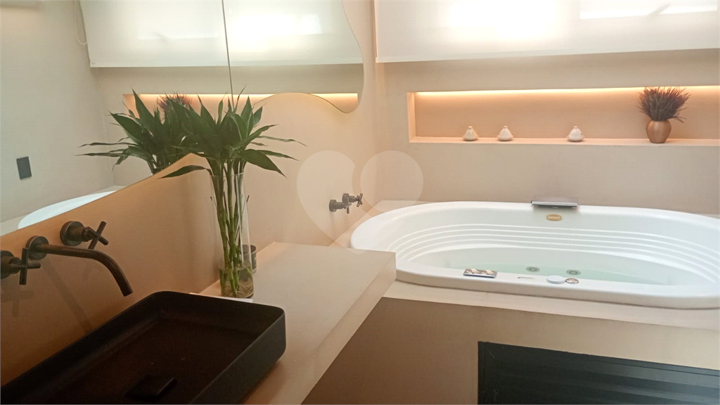 Prédio Comercial Exclusivo em Área Nobre da Zona Norte de São Paulo para venda ou locação