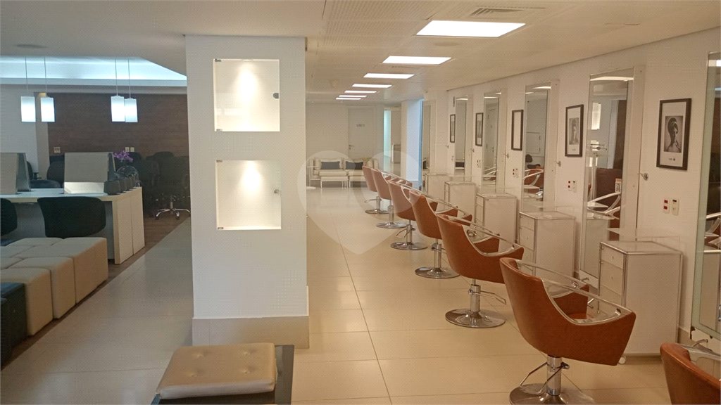 Prédio Comercial Exclusivo em Área Nobre da Zona Norte de São Paulo para venda ou locação