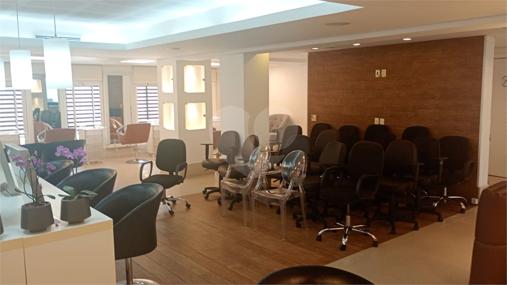 Prédio Comercial Exclusivo em Área Nobre da Zona Norte de São Paulo para venda ou locação