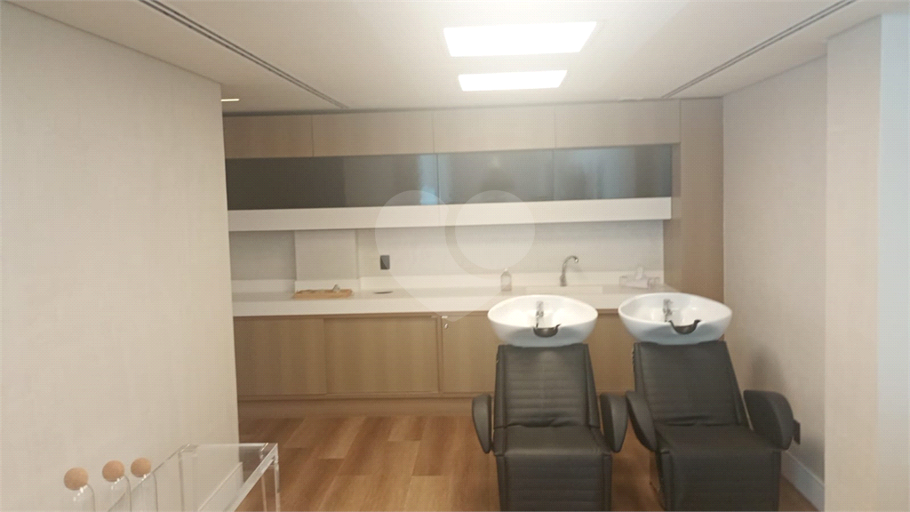 Prédio Comercial Exclusivo em Área Nobre da Zona Norte de São Paulo para venda ou locação