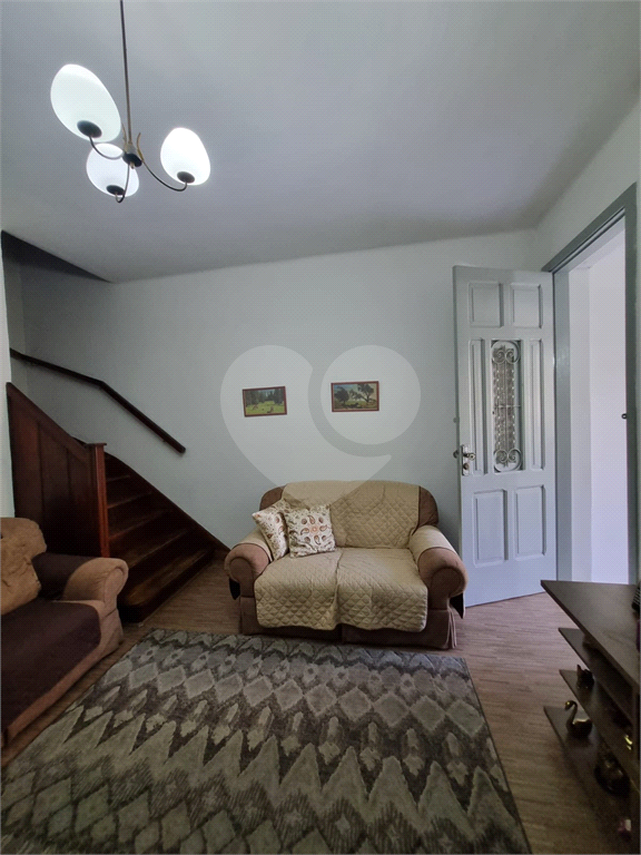 SOBRADO À VENDA EM FRENTE AO METRÔ TUCURUVI