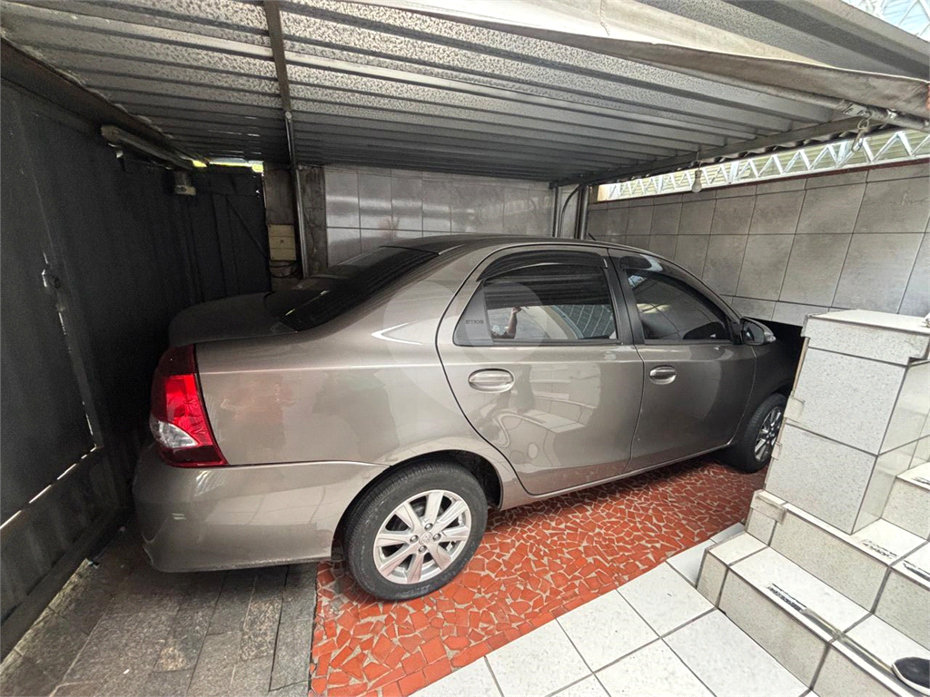 SOBRADO À VENDA EM FRENTE AO METRÔ TUCURUVI