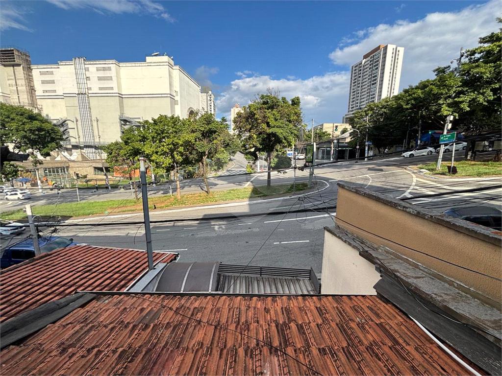 SOBRADO À VENDA EM FRENTE AO METRÔ TUCURUVI