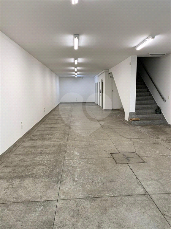 Prédio Comercial à Venda | 743  m² | 4 pavimentos, vão livre no Bom Retiro!   