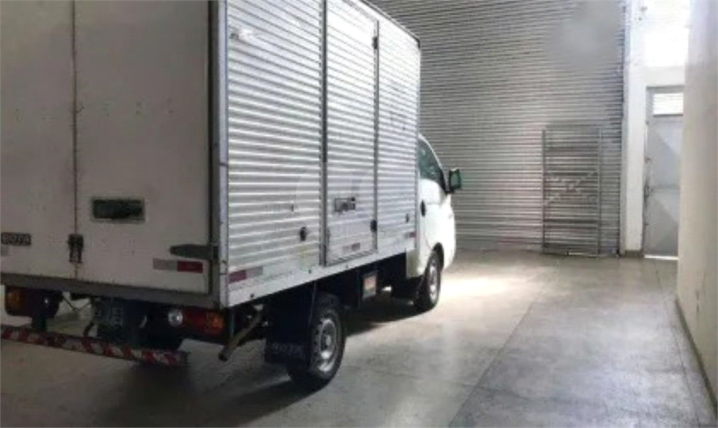 Prédio Comercial à Venda | 743  m² | 4 pavimentos, vão livre no Bom Retiro!   