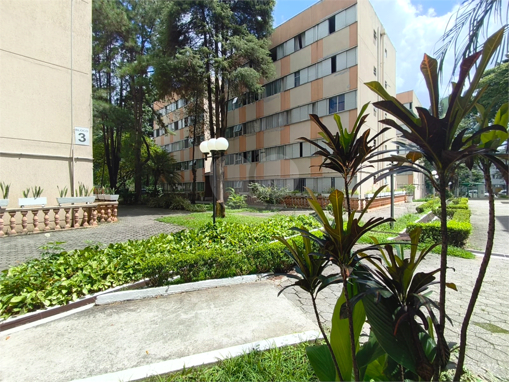 APARTAMENTO em JARDIM LEONOR MENDES DE BARROS