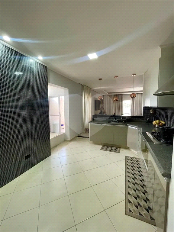 Sobrado 3 quartos sendo 1 suíte Limão