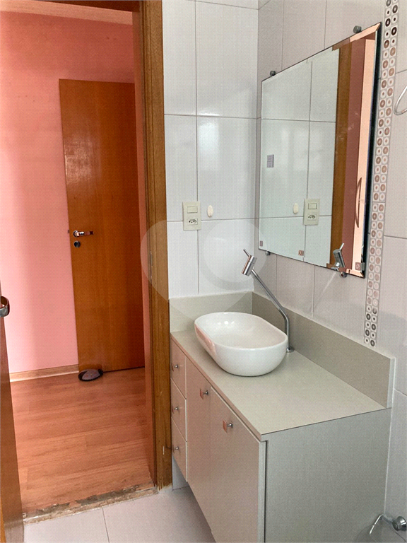 Sobrado à venda na Vila Constança – 3 dormitórios, 1 suíte e 3 vagas de garagem - conforto, espaço e localização estratégica!