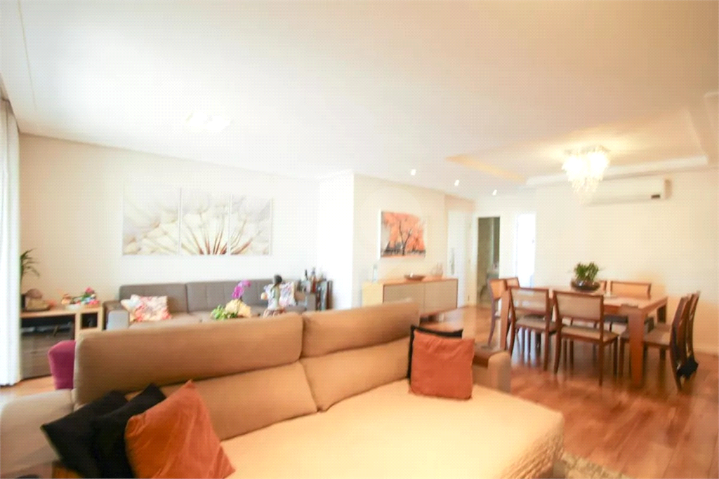 Apartamento à venda com 126m², 3 quartos e 2 vagas Santana